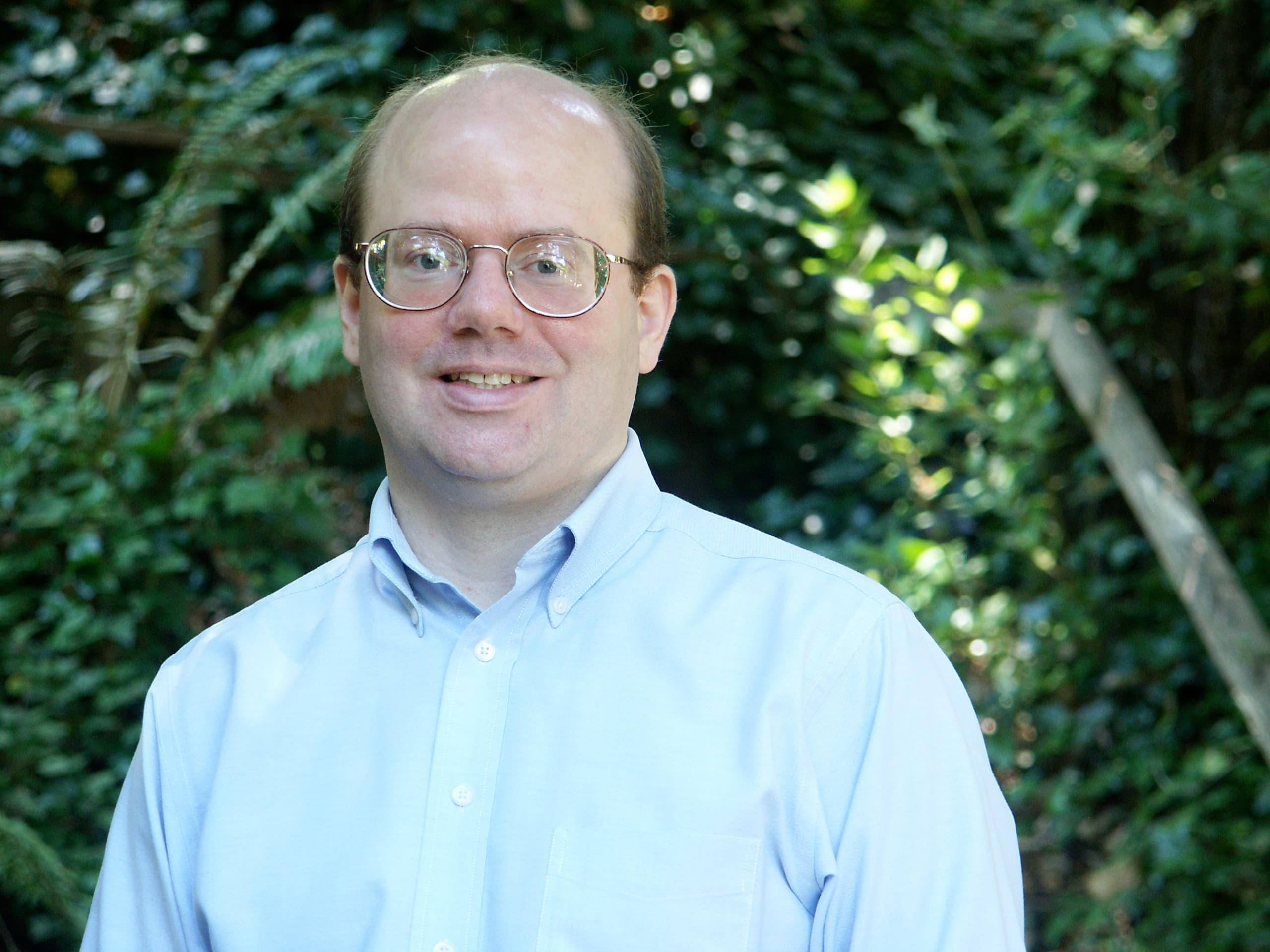 Larry Sanger Calls for Legal Reforms to Confront Wikipedia's Bias