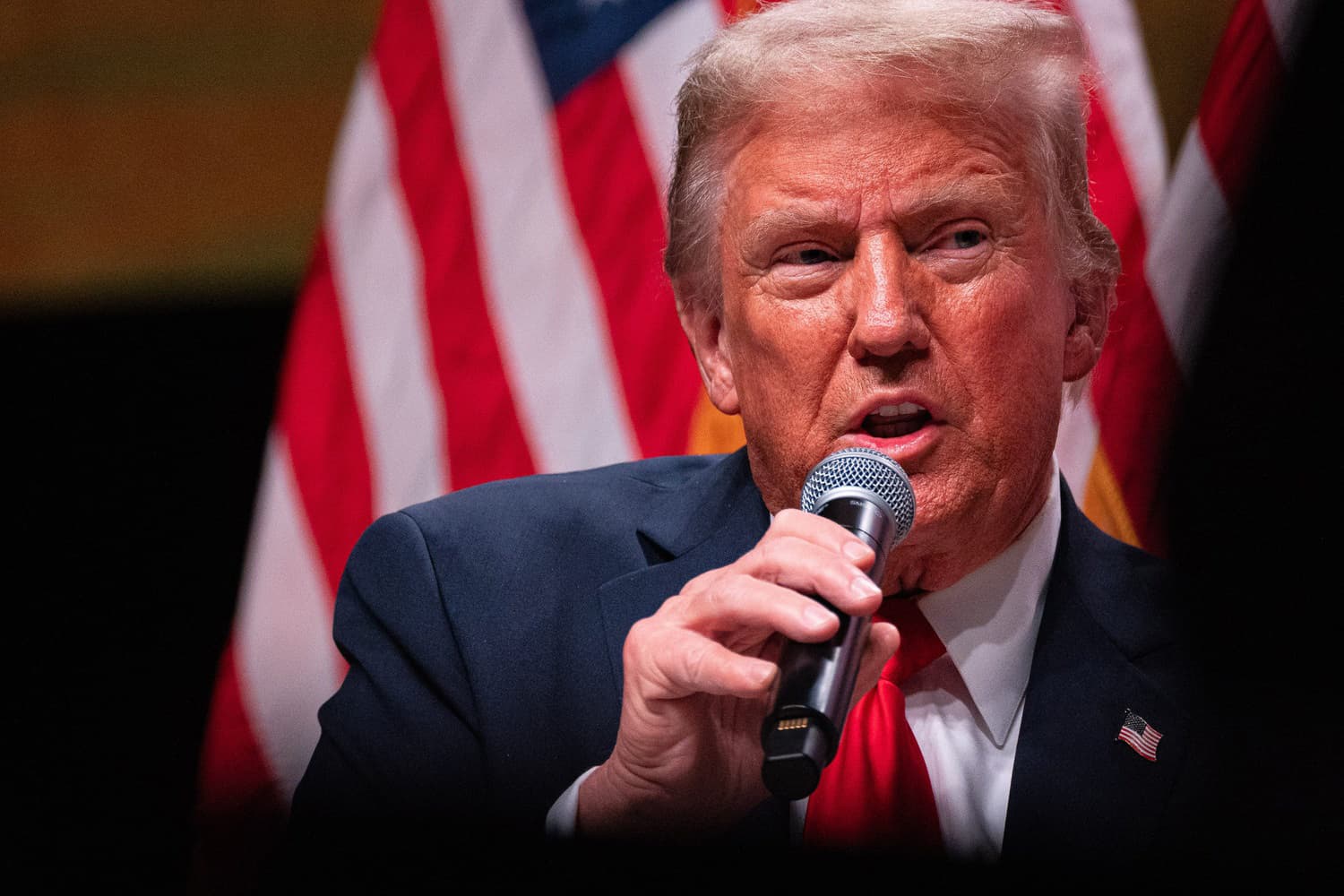 Trump considers $20 billion support package for Argentina, totaling $40 billion