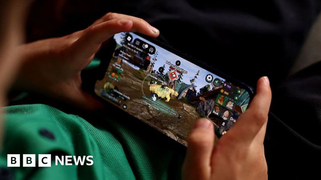 Russia bans Roblox over child safety and extremist content concerns