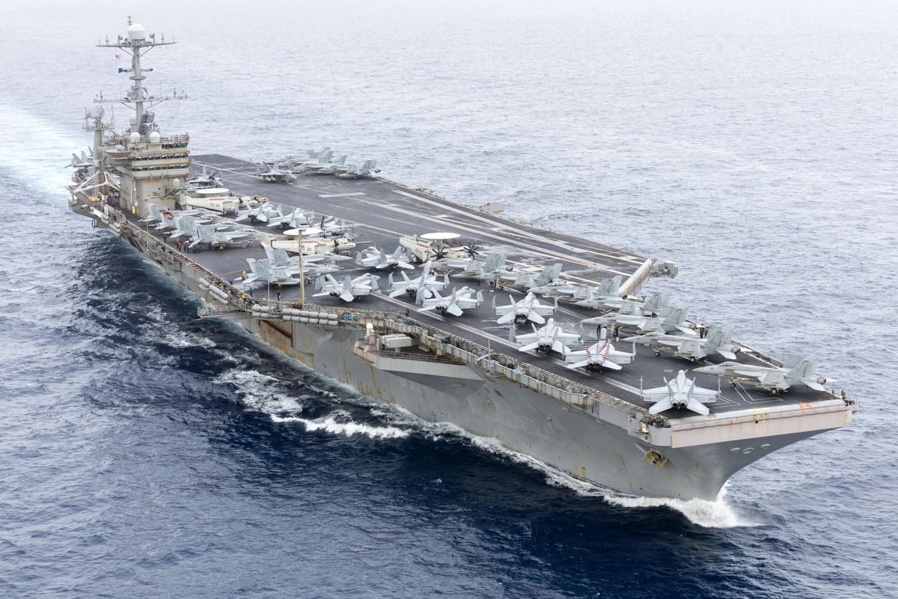 US Navy Risks Aircraft Carrier Losses as Shipbuilding Faces Critical Crisis