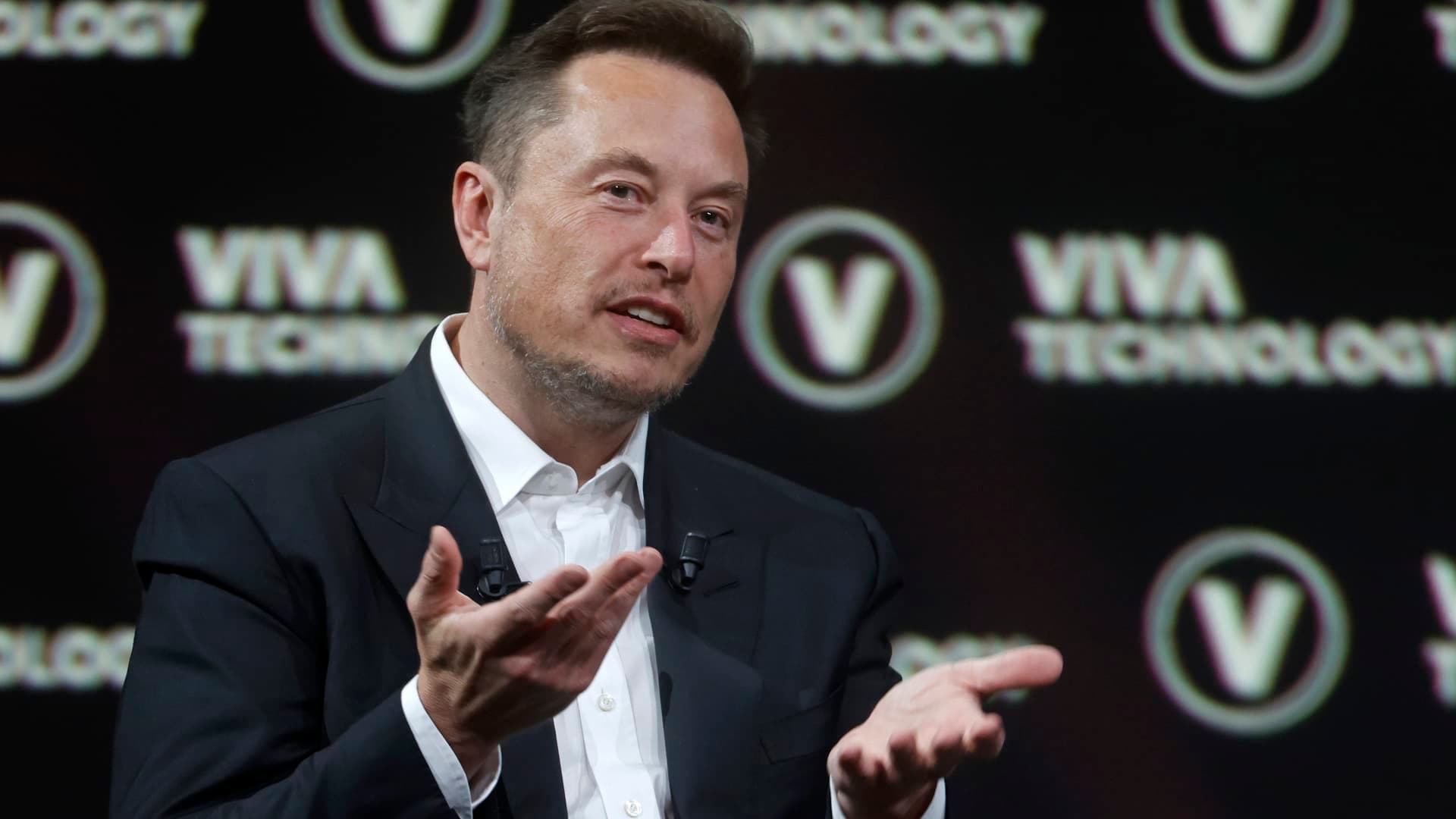 Musk Secures $16.5 Billion Deal with Samsung for Texas-Made Tesla AI Chips