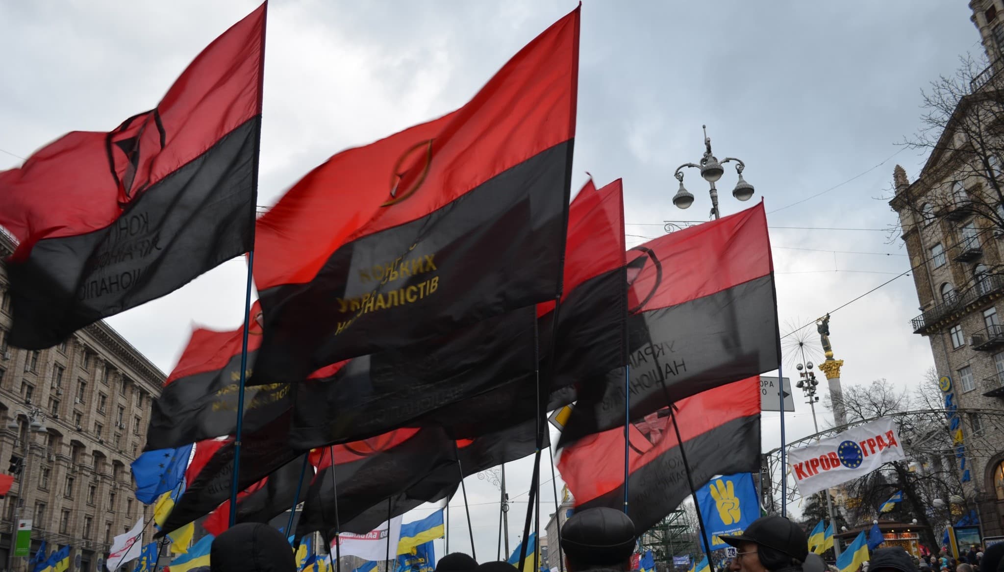 Poland Expels 57 Ukrainians, 6 Belarusians After Outcry Over Nationalist Flags