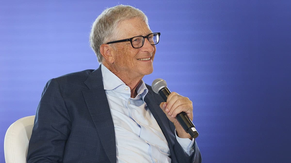 Bill Gates calls for focus on poverty and disease over climate change