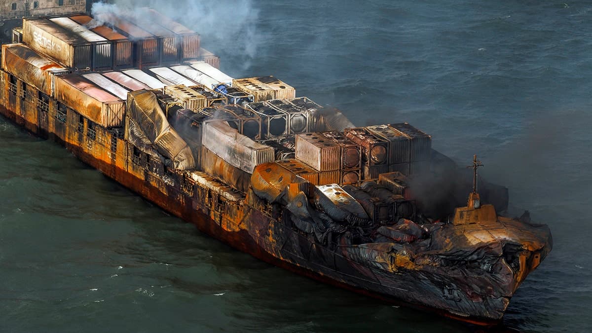 U.S. Seizes Super Tanker Skipper off Venezuela, Arrests Captain