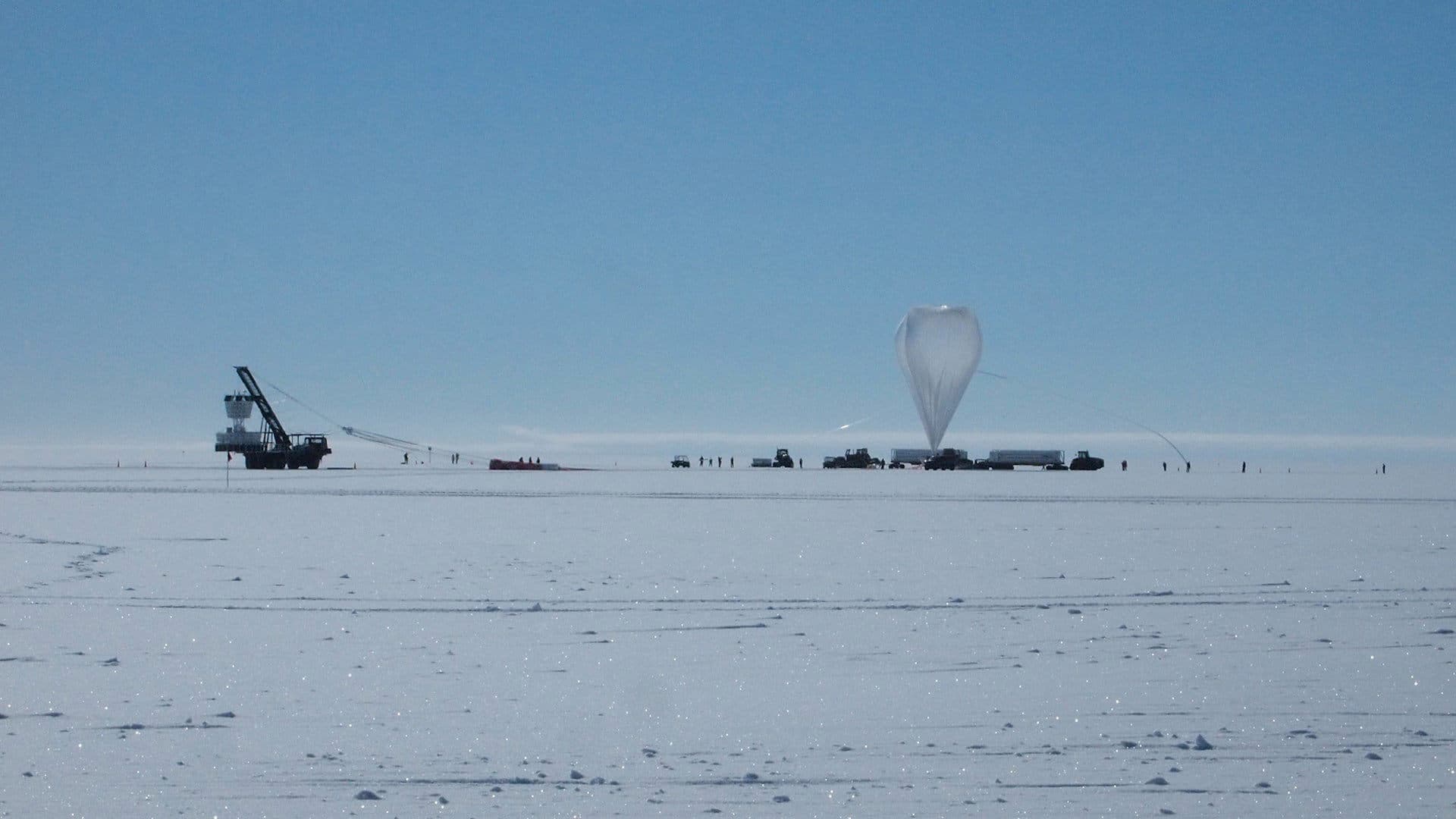 China Sends Crewed Submersible Under Arctic Ice for First Time