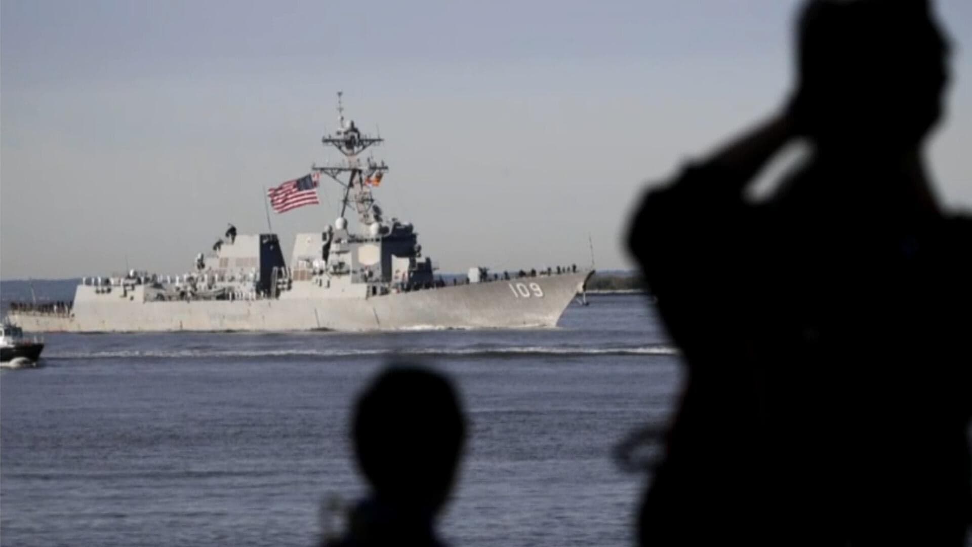 Armed clashes reported near Miraflores area in Caracas, Venezuela