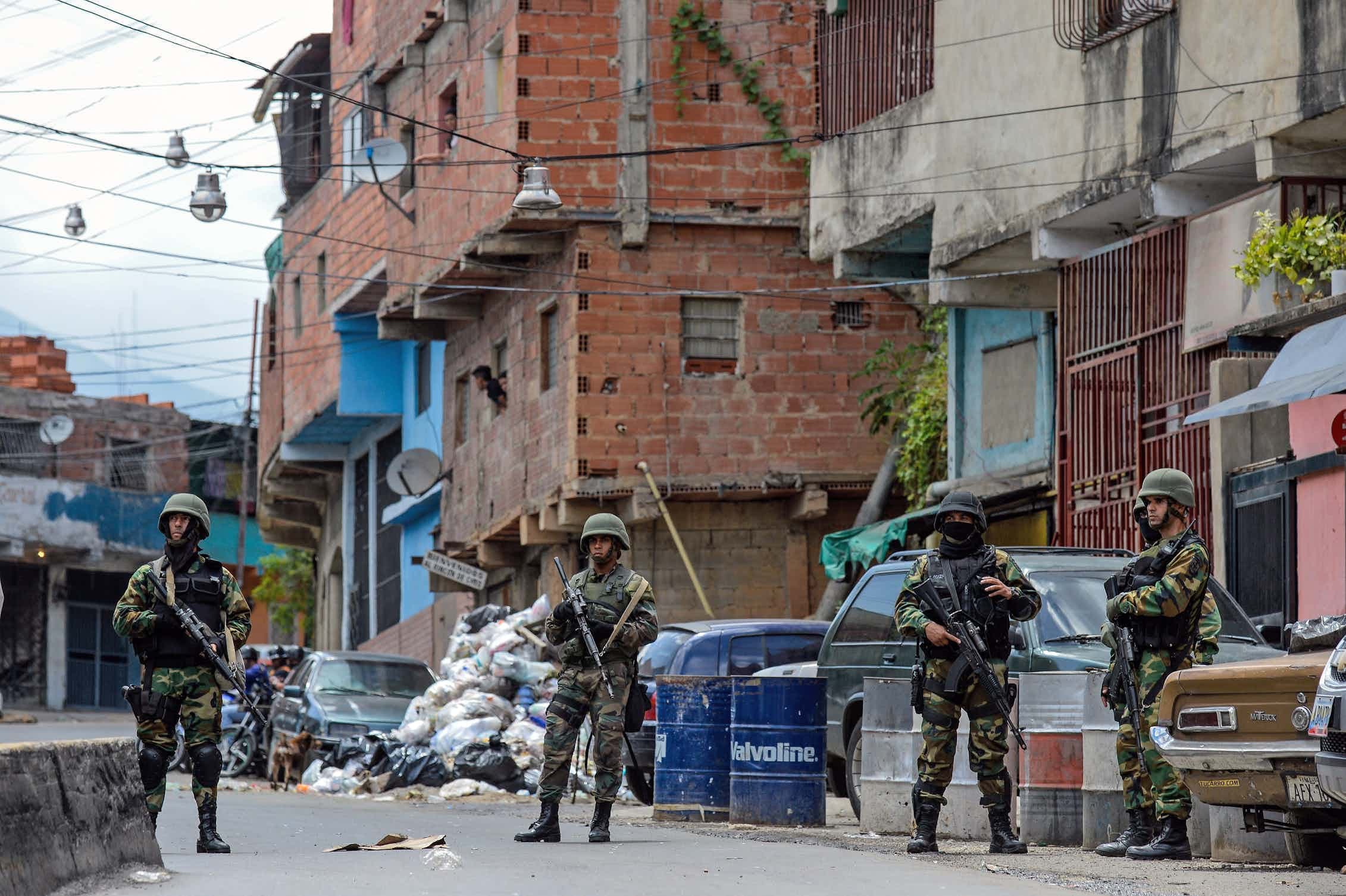 Shootings in most of Caracas have ceased; ongoing in Petare