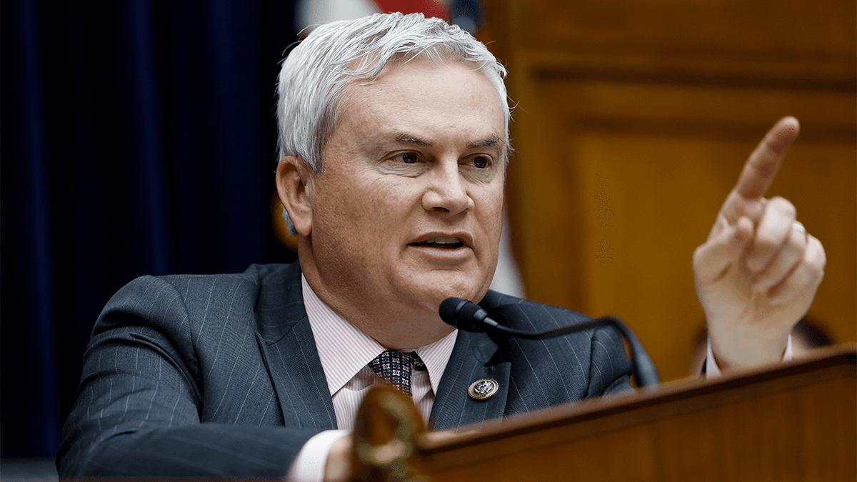 Rep. James Comer orders Bill and Hillary Clinton to testify next month