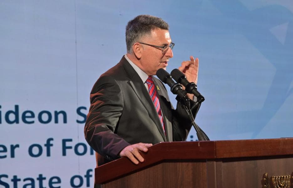 Israel’s foreign minister urges Australia to combat antisemitism