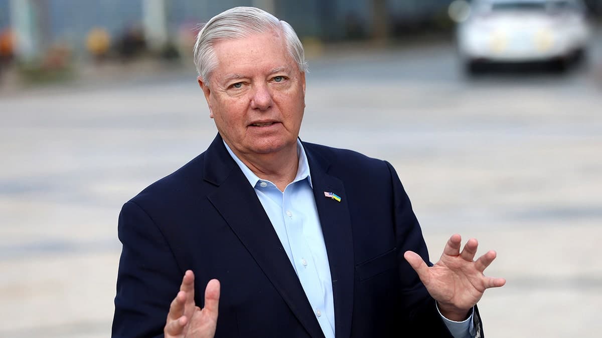 Lindsey Graham urges Jewish property owners in Cuba to sell now