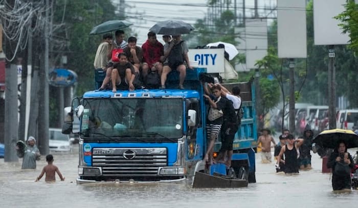 Shenzhen to evacuate 400,000 people ahead of Super Typhoon