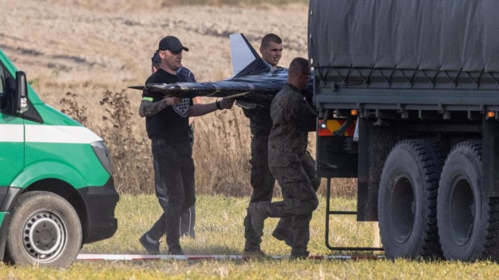 Ukrainian President Zelensky reports 19 Russian drones violated Polish airspace