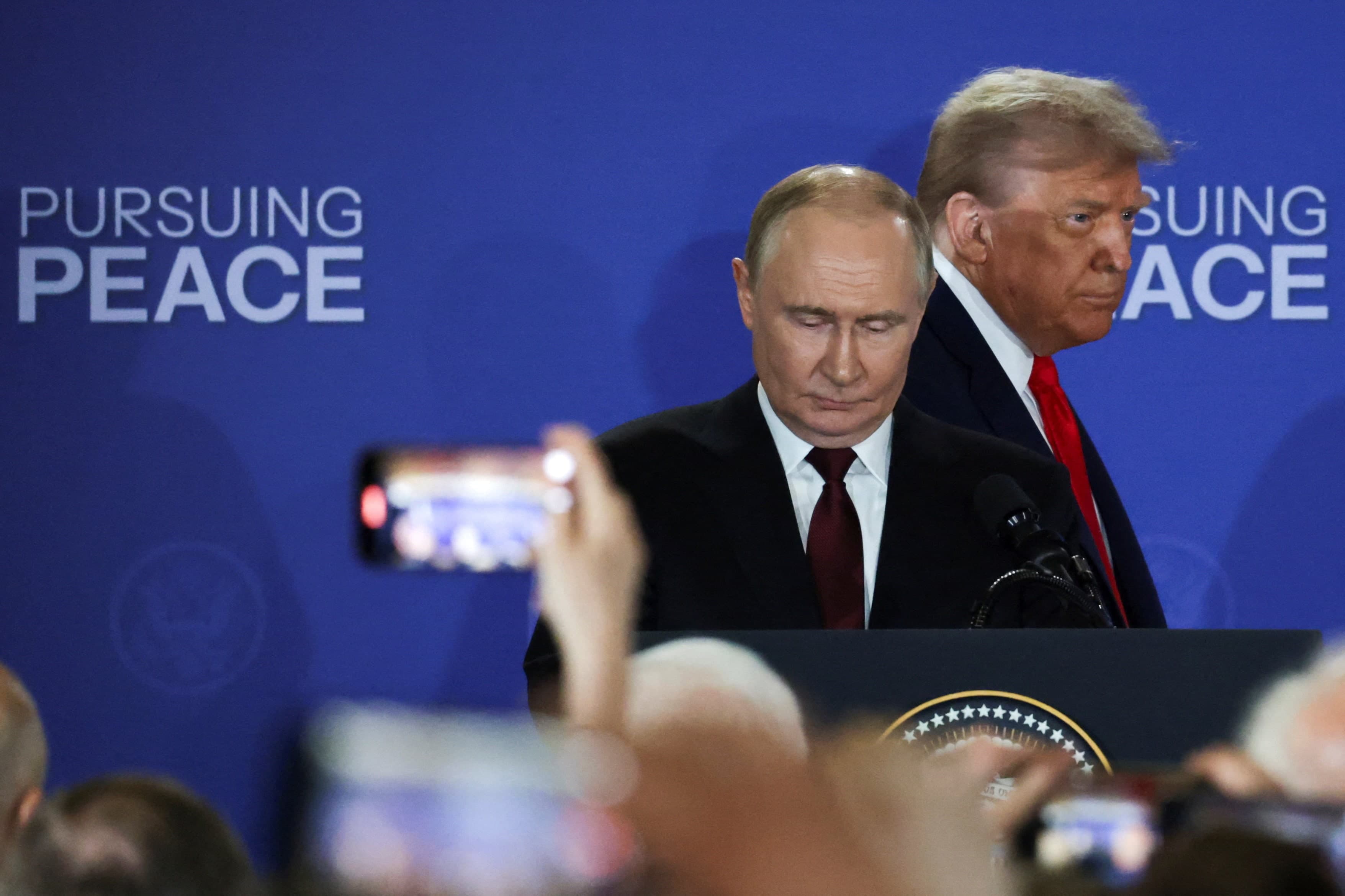 Trump to impose powerful sanctions against Russia soon