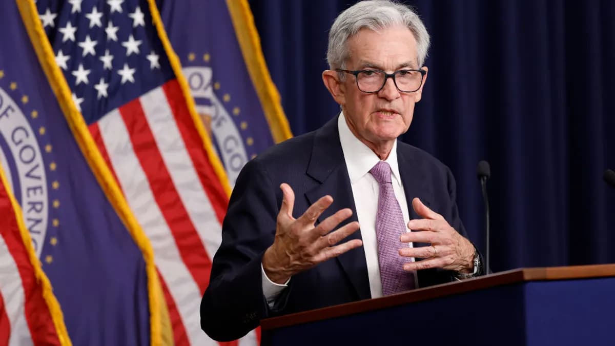 Federal Reserve slashes interest rates by 0.75% to combat inflation, saving families up to $1,200 annually