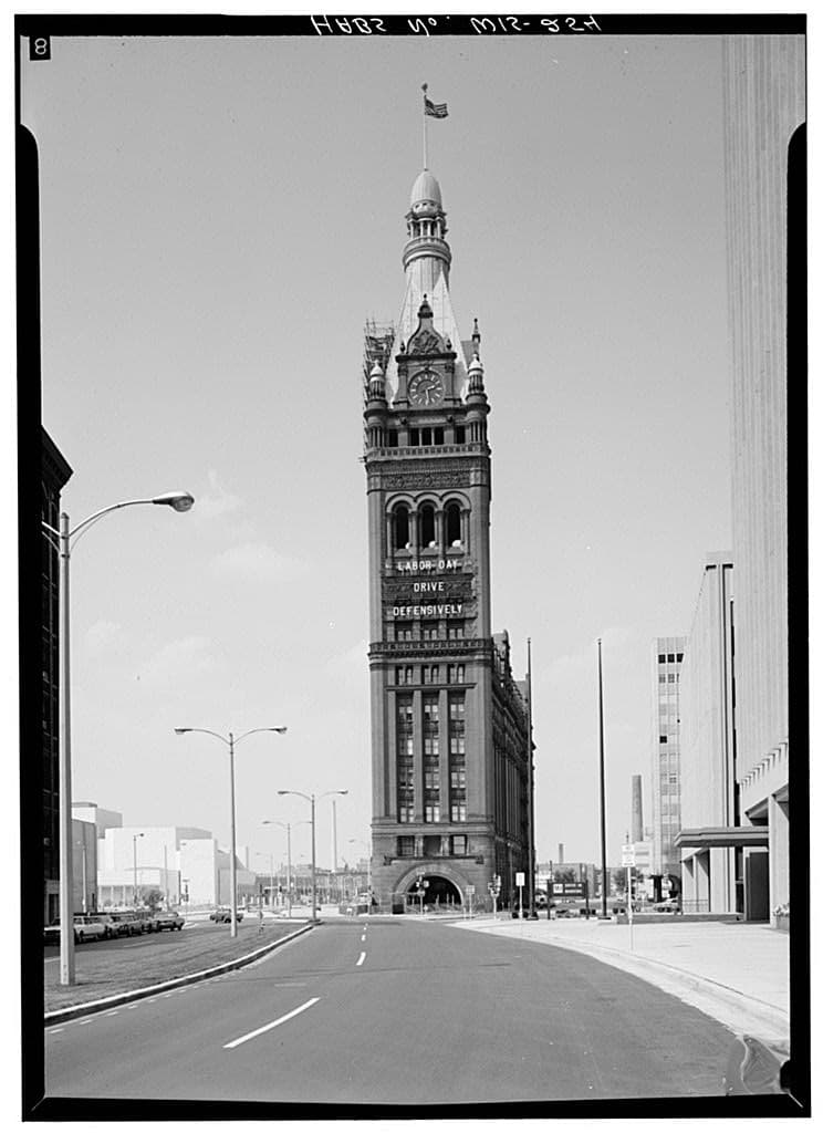 Milwaukee's Sewer Socialists Proved Real Change with 26% Population Growth