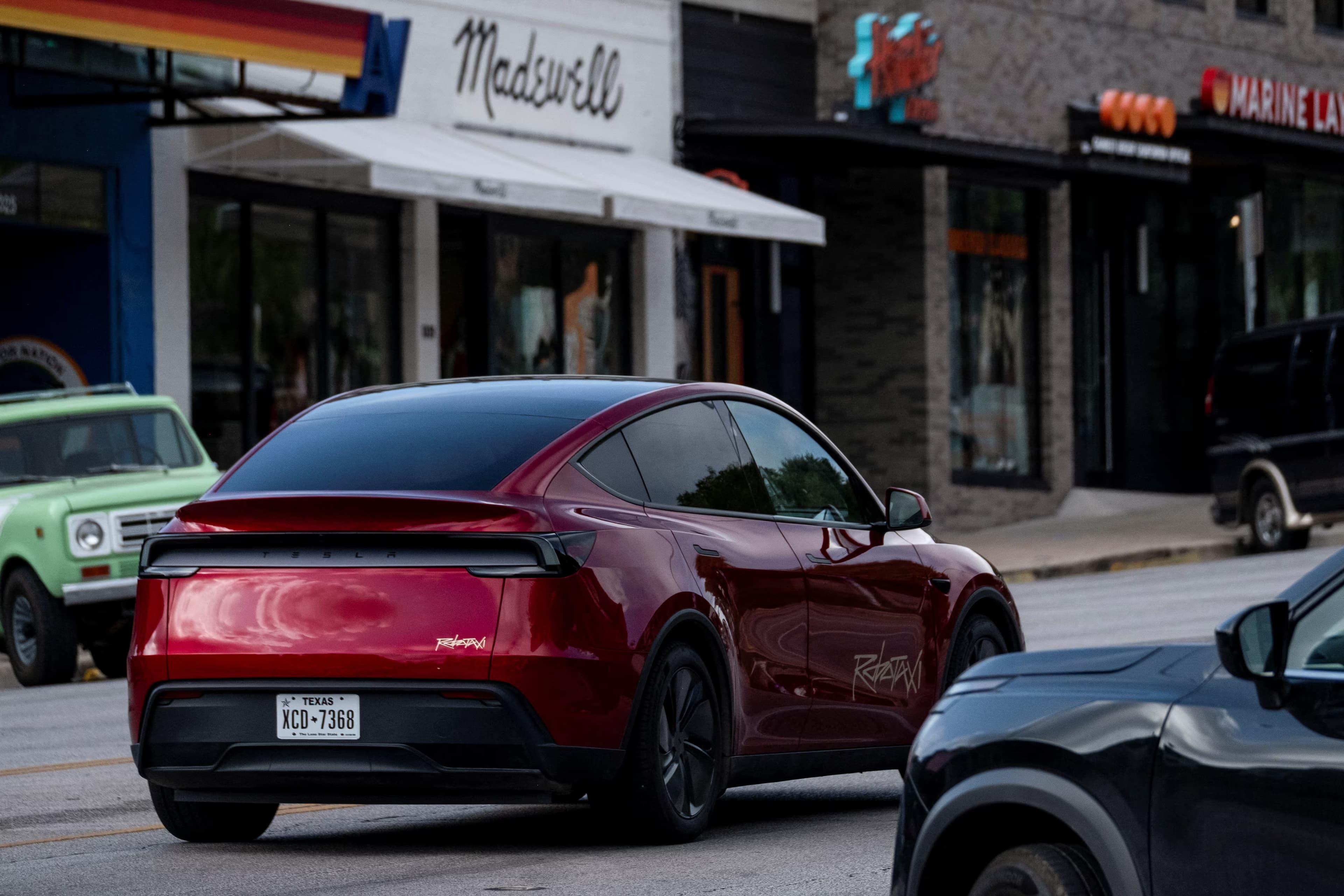 DISASTROUS: Tesla's Robotaxi Pilot Fails Spectacularly as Riders Face Life-Threatening Scenarios