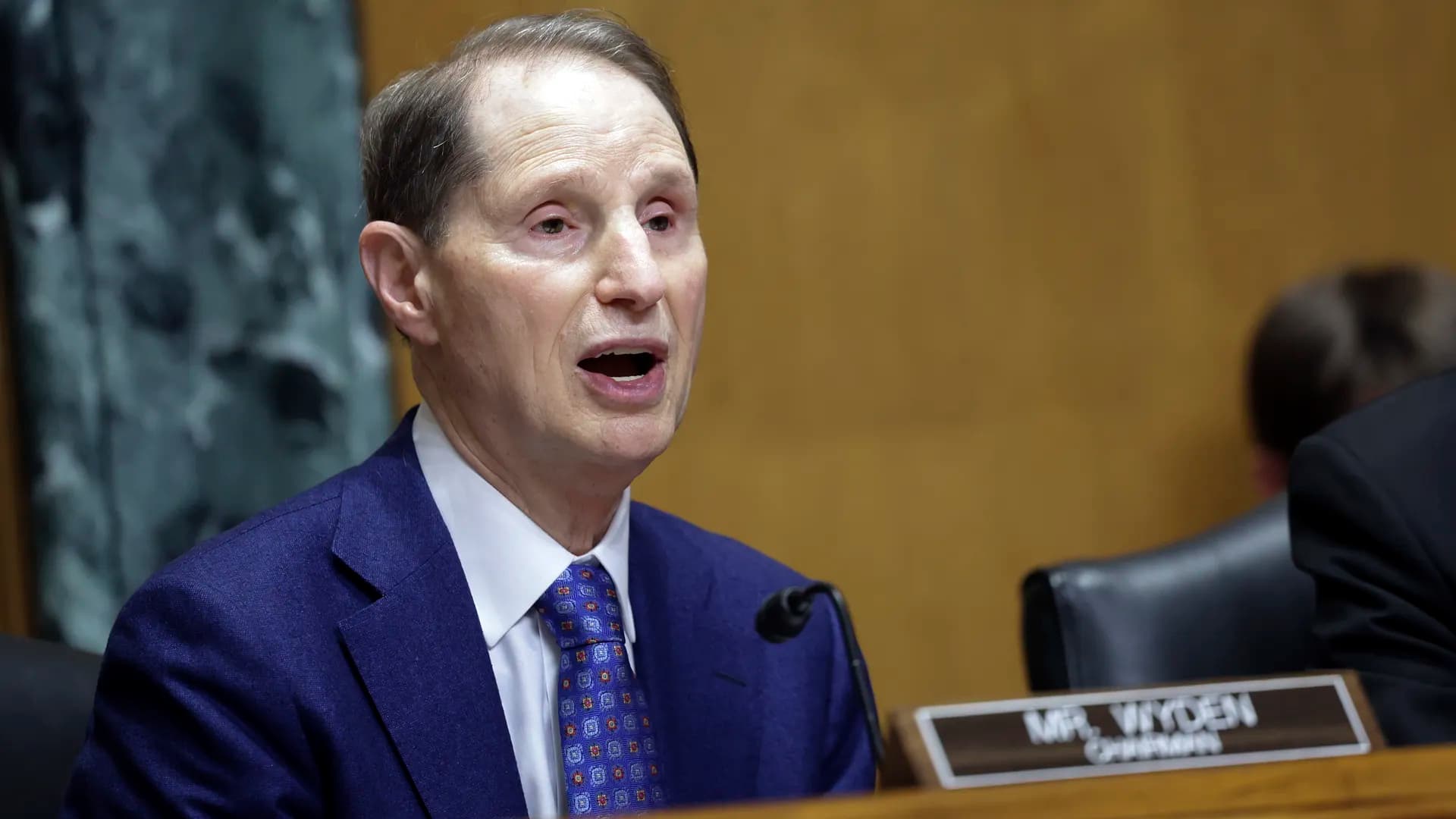 24 Million Americans Face Health Insurance Crisis as GOP Lets ObamaCare Subsidies Expire