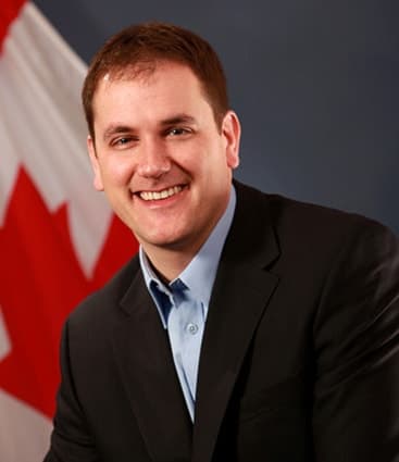 Liberals and Conservatives Team Up to Obscure $1 Billion Loan to Chinese Shipyard