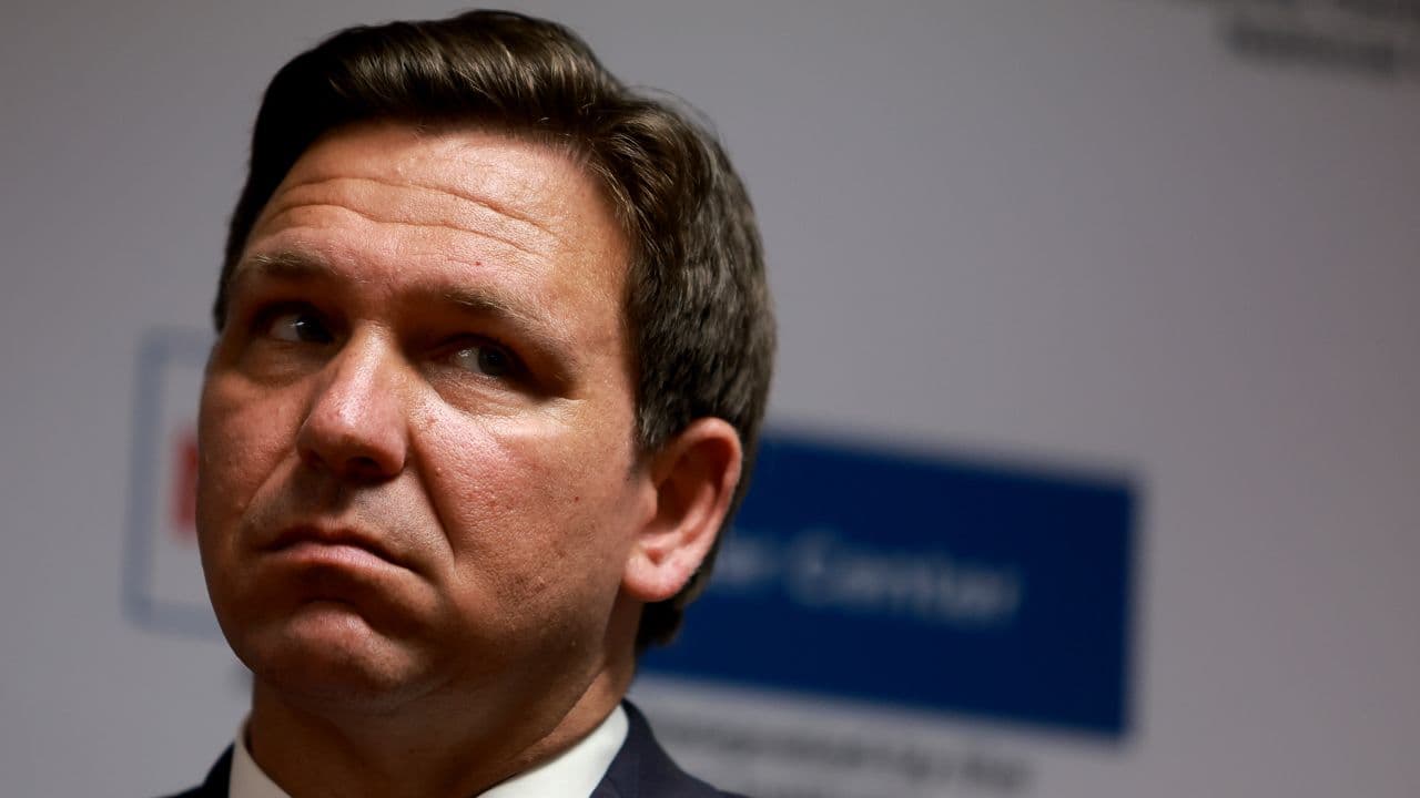 Florida's Traffic Stops Fuel DeSantis' Immigrant Roundup with 3,300 Detained for Minor Offenses