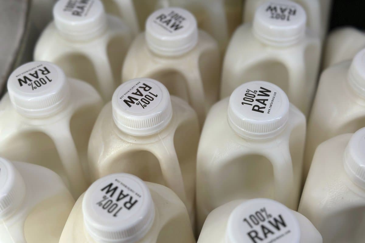 Florida Health Officials Warn After 21 E. Coli Cases Linked to Raw Milk Consumption