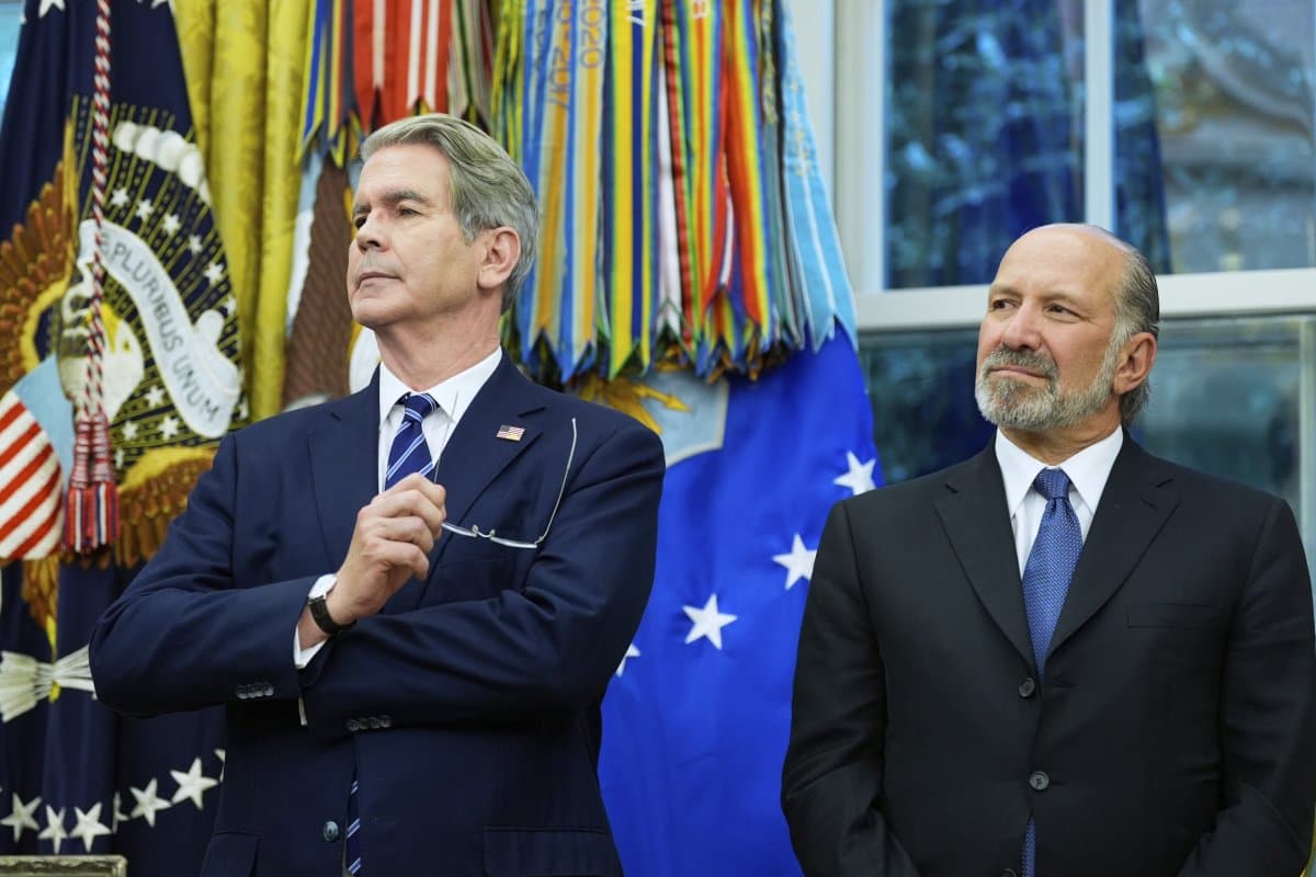 U.S. National Debt Hits Unprecedented $37 Trillion, Raising Economic Alarm Bells