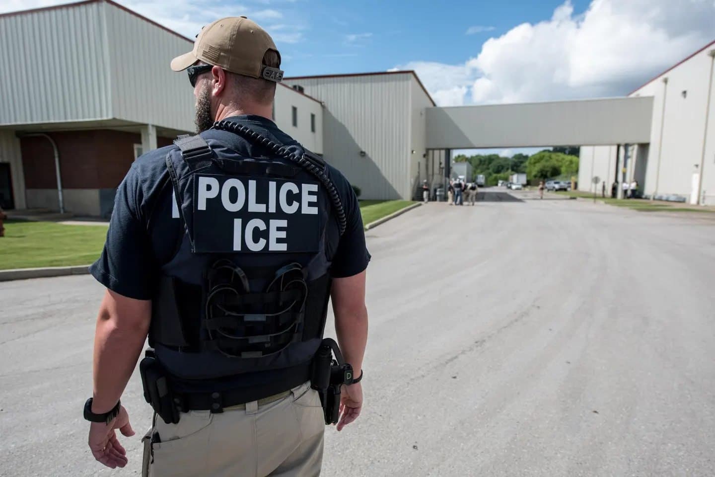 ICE Deploys Stingray Technology to Track Fugitive in Utah