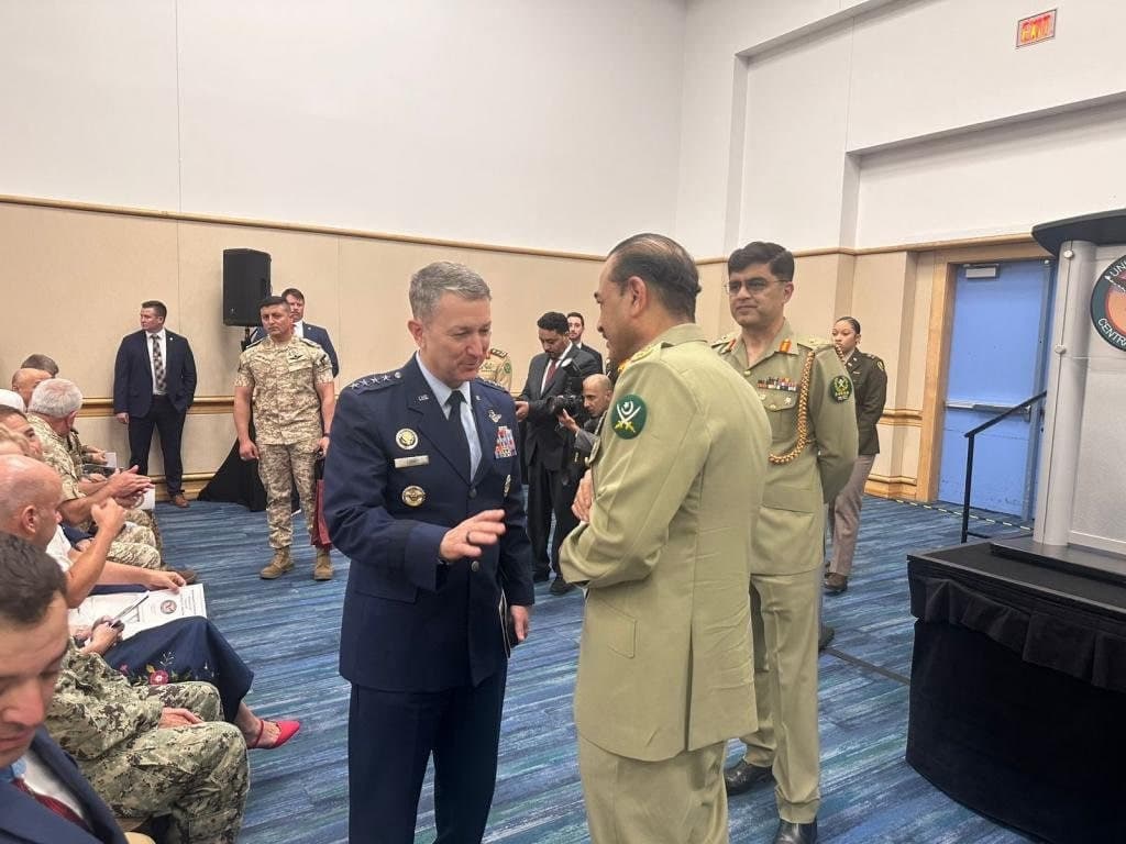 Pakistani Army Chief Warns of Nuclear Response to India, Threatens Global Fallout