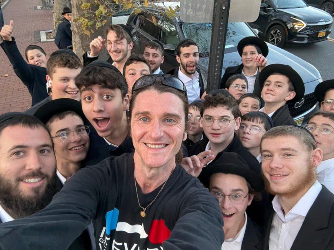 Young Jewish conservatives launch movement to cancel Tucker Carlson