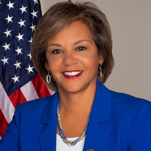 Rep. Robin Kelly to file three articles of impeachment against Kristi Noem