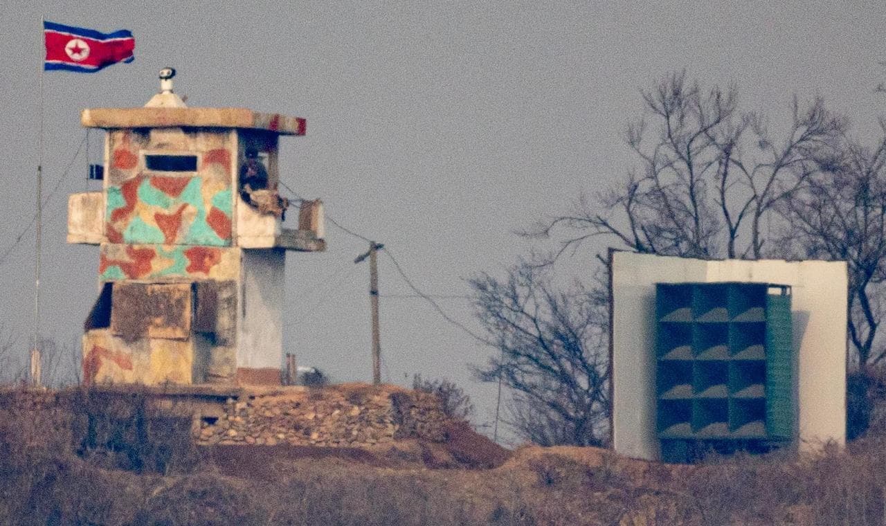 South Korea suspends TV and radio propaganda broadcasts to North Korea