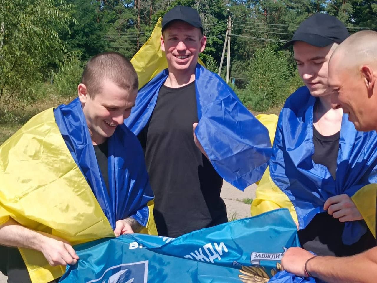 84 Freed in Urgent Prisoner Exchange: Civilians and Mariupol Defenders Return Home