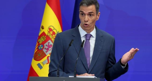 Pedro Sánchez Accuses Judges of Bias in Wife's Corruption Case
