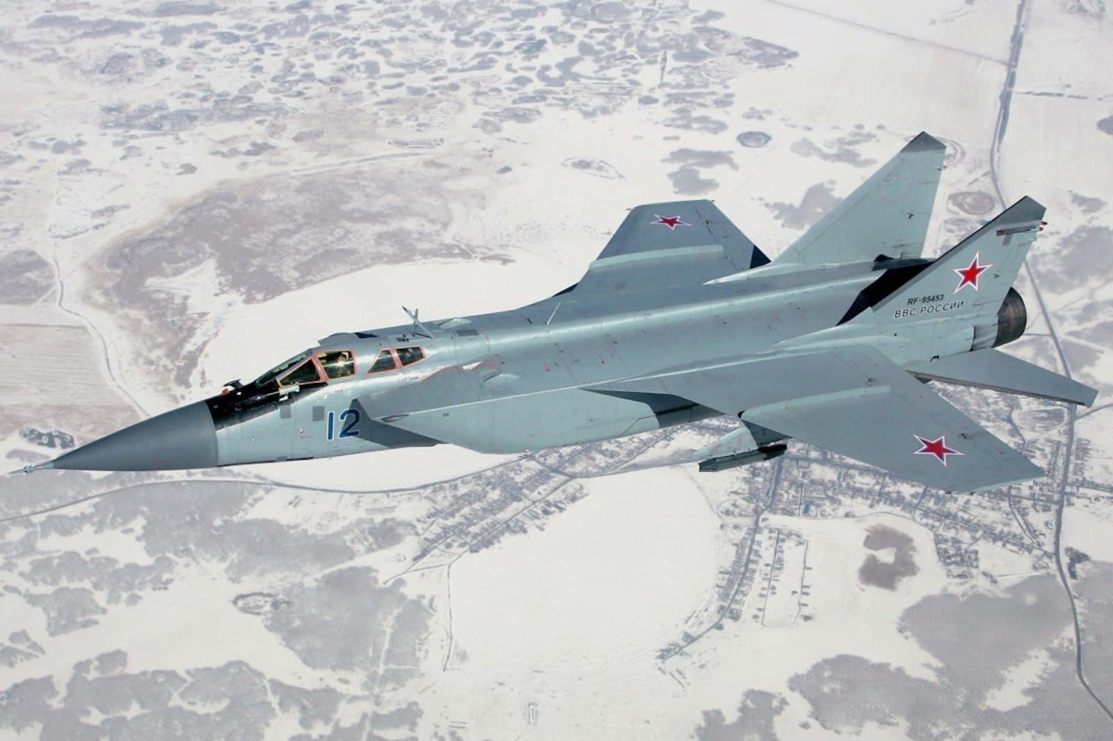 Three Russian MiG-31 jets breach Estonia's airspace for 12 minutes