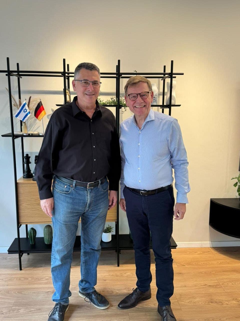 German Foreign Minister Wadephul meets Israeli counterpart Sa'ar to discuss bilateral ties and Trump's Gaza Plan