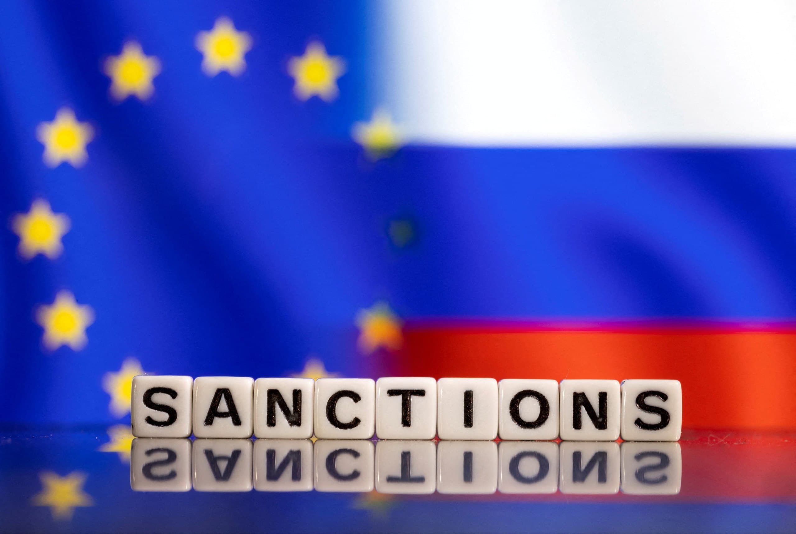 EU adopts 19th sanctions package, banning Russian LNG imports