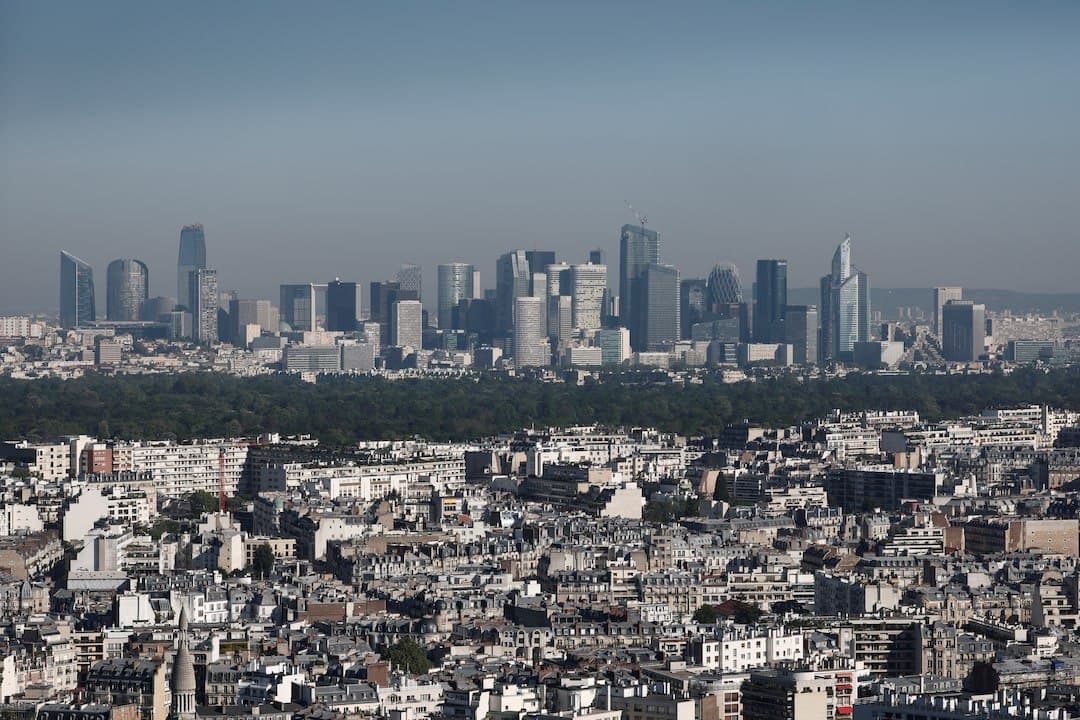 France's economy grows faster than expected in Q3 despite political turmoil