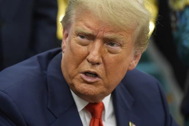 Trump says Zelensky must approve U.S. plan or continue fighting