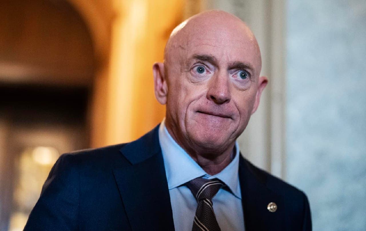 Pentagon investigates Sen. Mark Kelly over video urging troops to refuse illegal orders