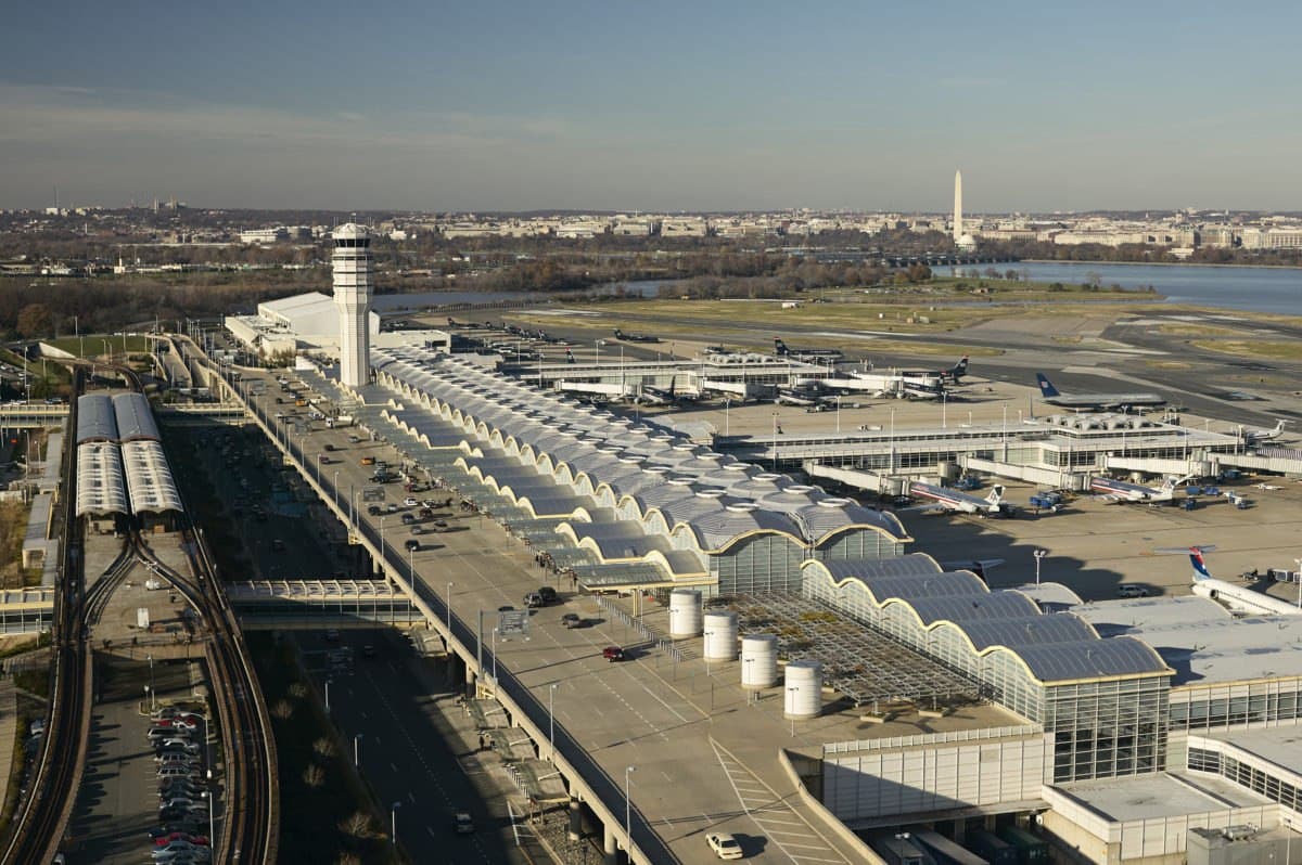 FAA grounds all departures from Ronald Reagan Washington National Airport
