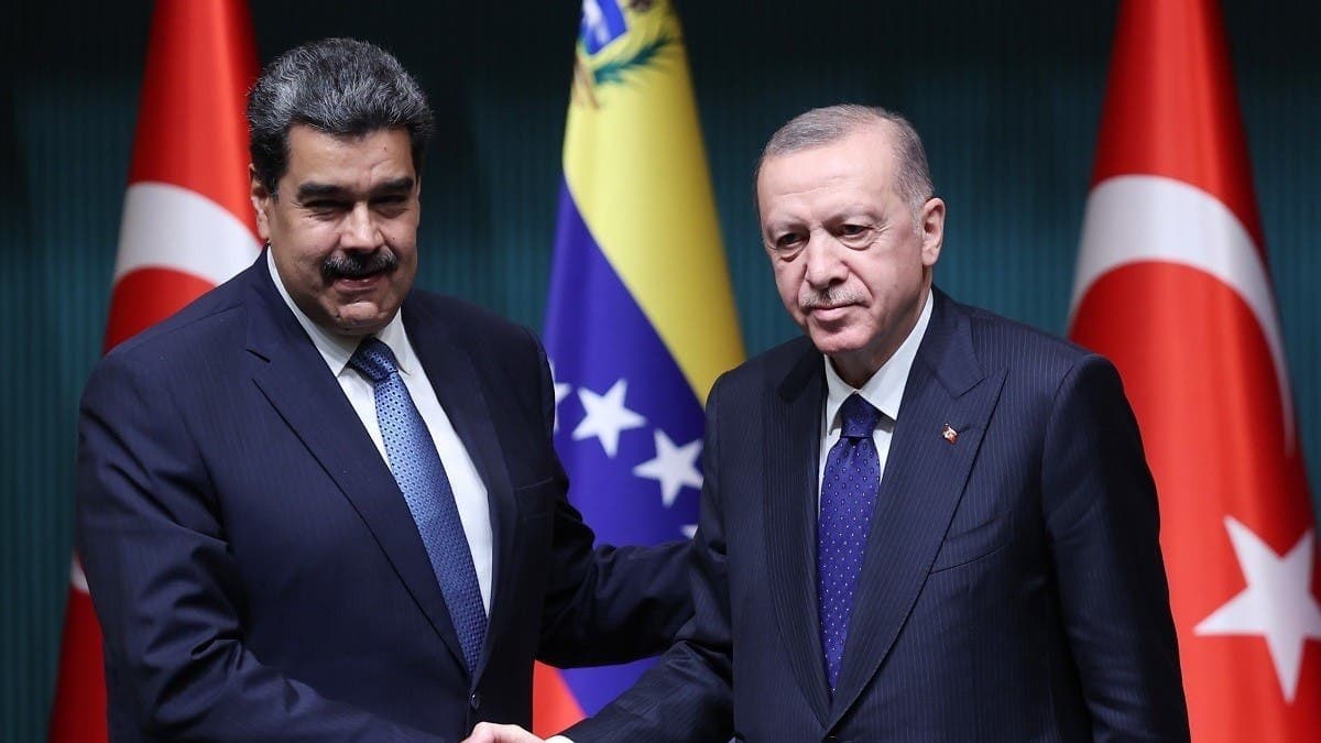 Erdoğan calls Maduro to discuss regional tensions and urge dialogue
