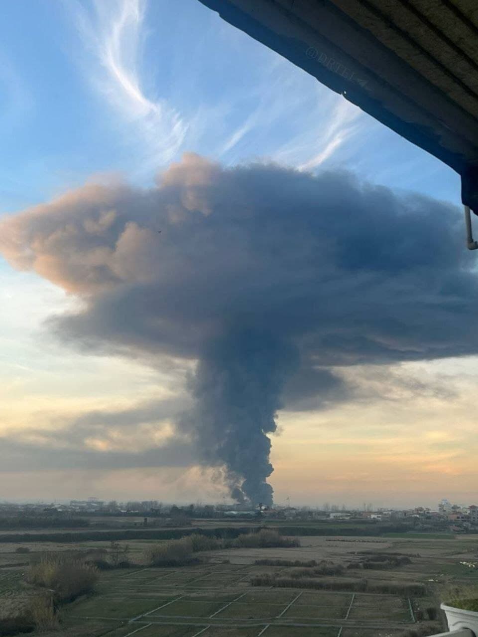 Explosion and fire reported at Kalleh dairy factory in Amol, Iran