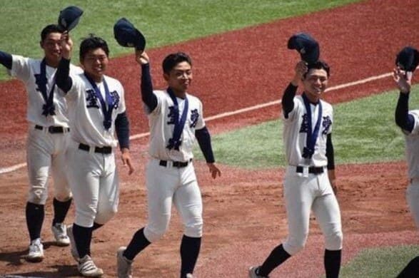Japan school baseball team banned from smiling and waving at ceremony