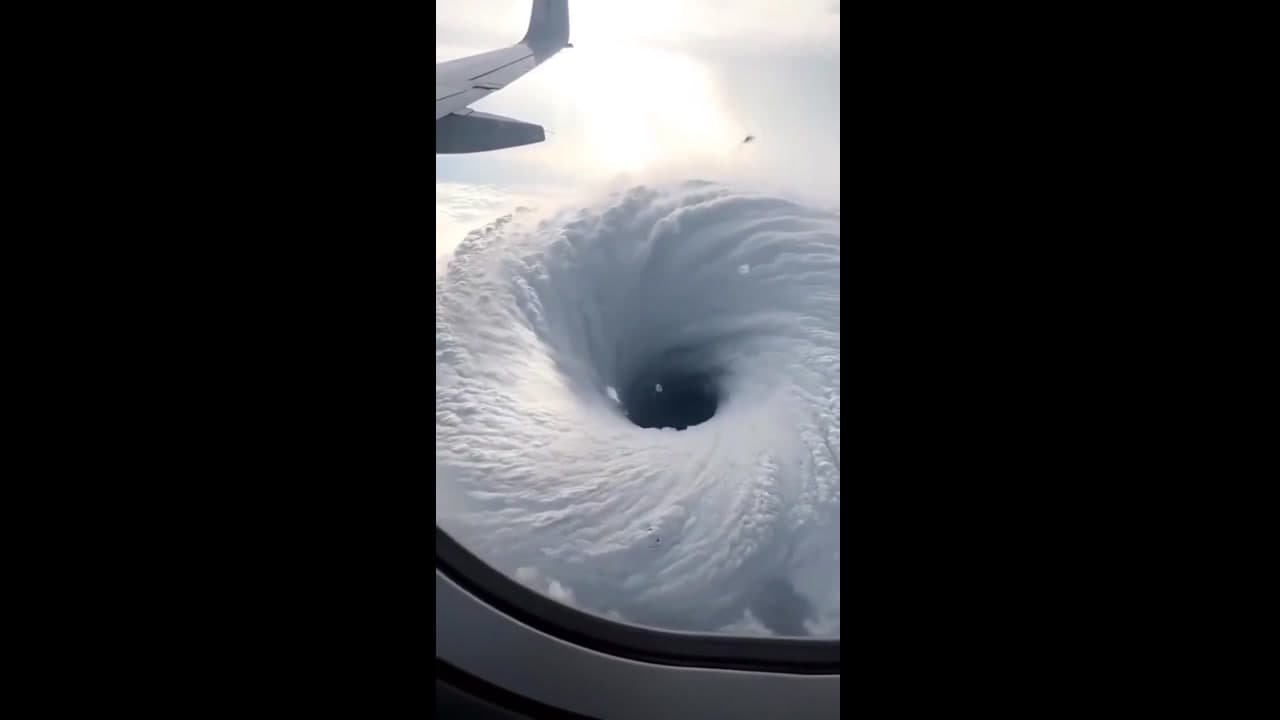 [Video] Category 5 Hurricane Melissa hits Jamaica as U.S. military operates off Venezuela