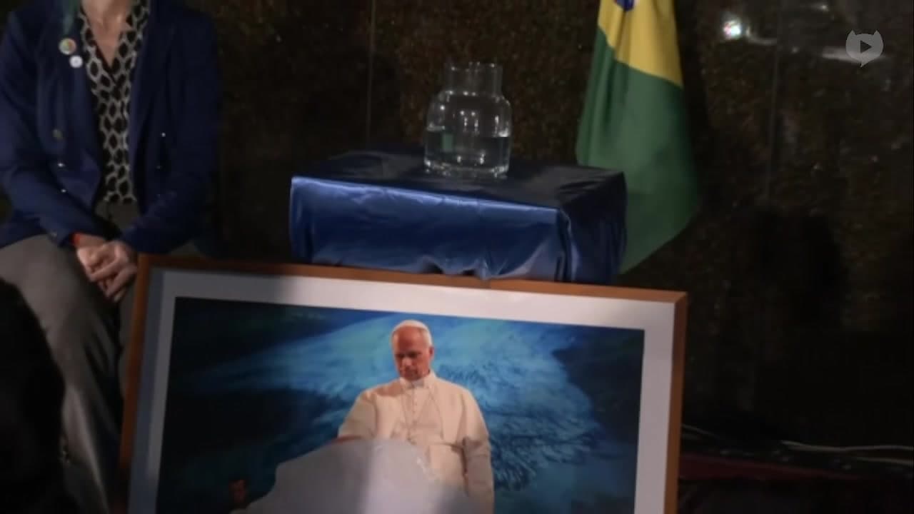 [Video] Christ the Redeemer statue illuminated in blue for COP30 climate summit