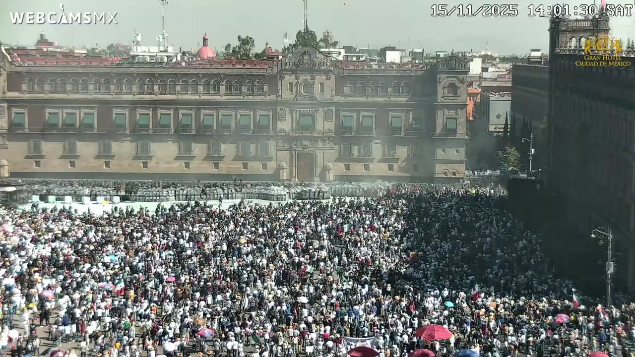 [Video] National Palace in Mexico has no barriers left, only security remains
