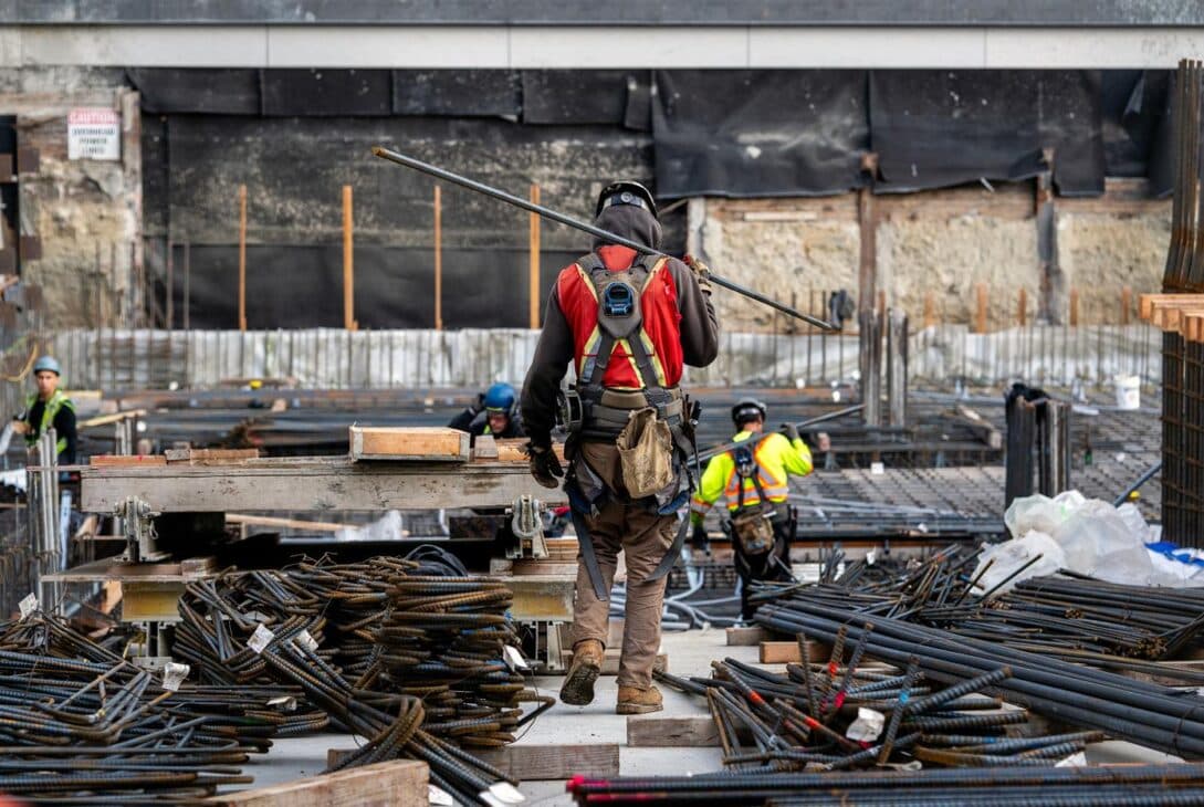 Canadian economy adds 66,600 jobs in October, jobless rate at 6.9%