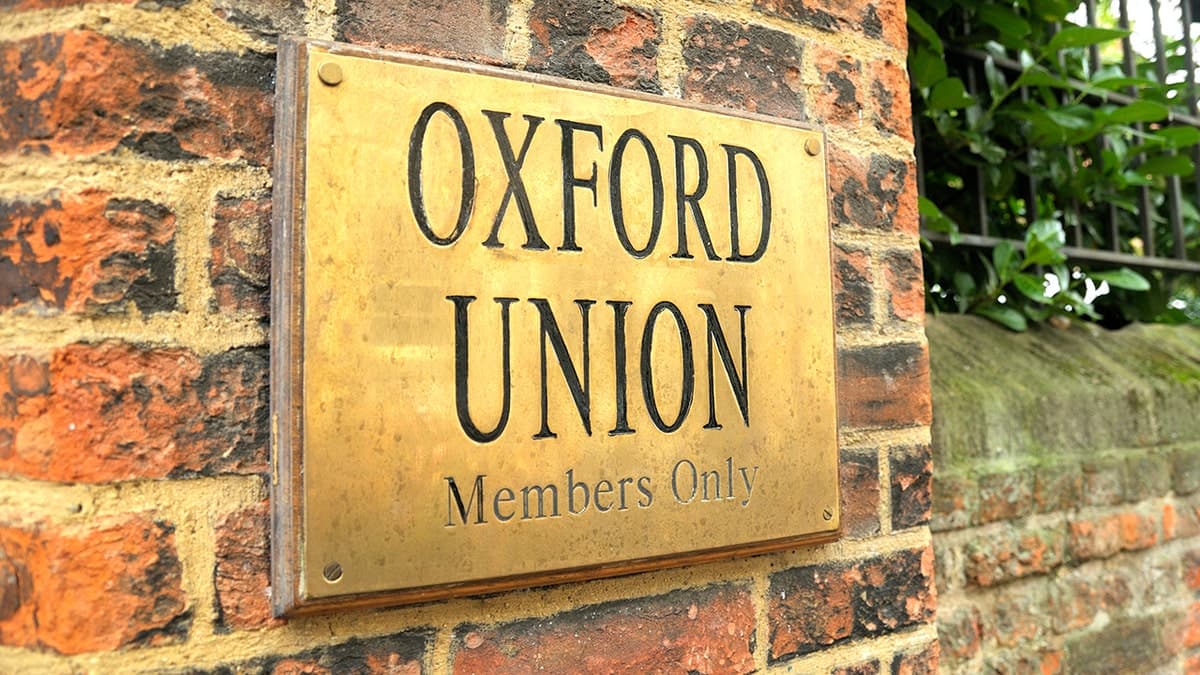 Oxford Union votes overwhelmingly to declare Israel a greater threat than Iran