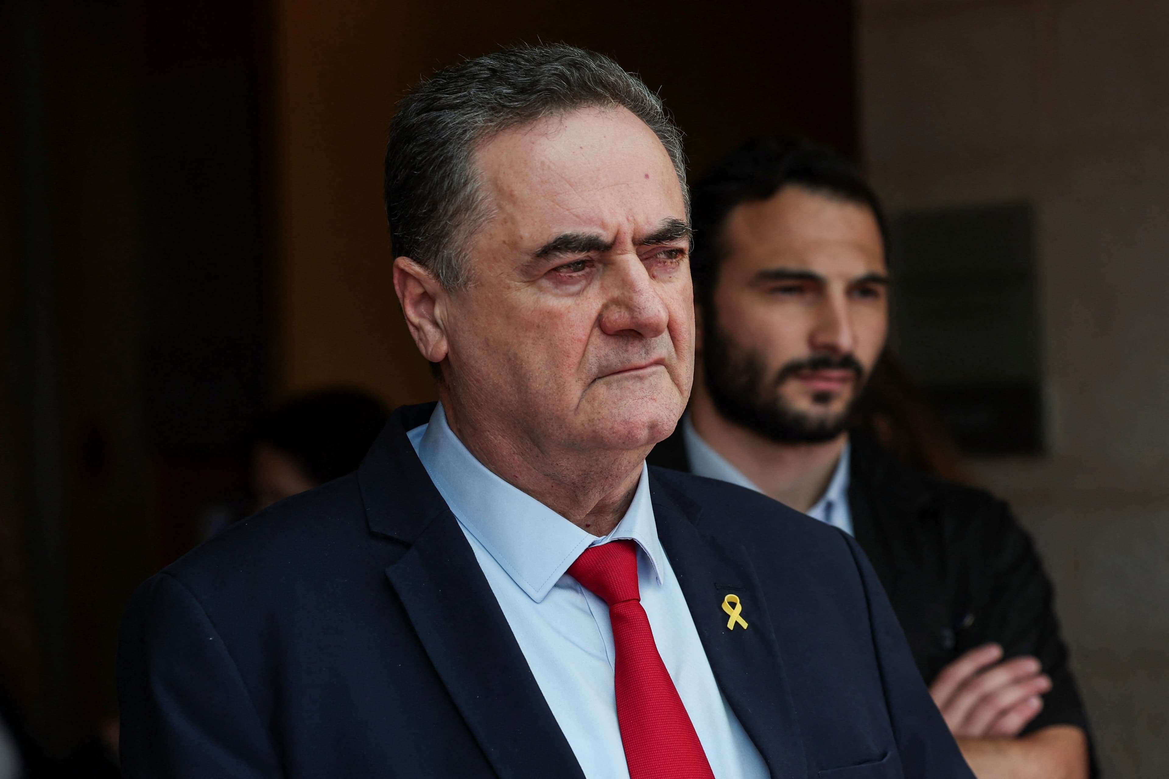 Iraqi Defense Minister reports US warns of imminent military operations