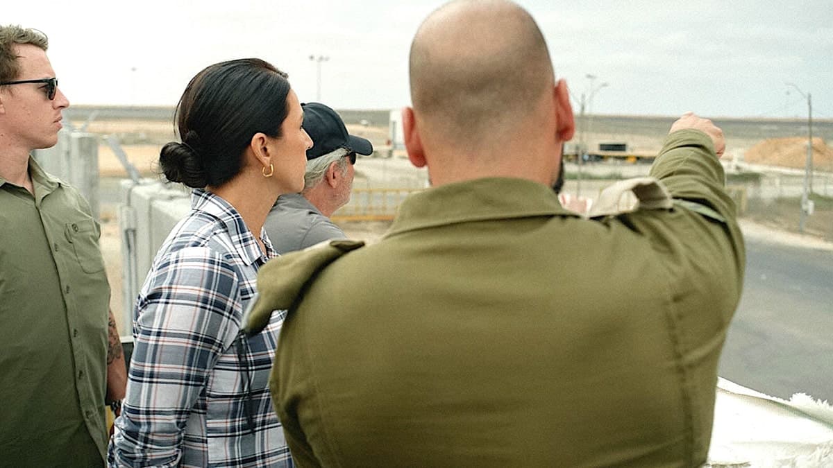 Tulsi Gabbard visits U.S. Civil-Military Coordination Center in Israel