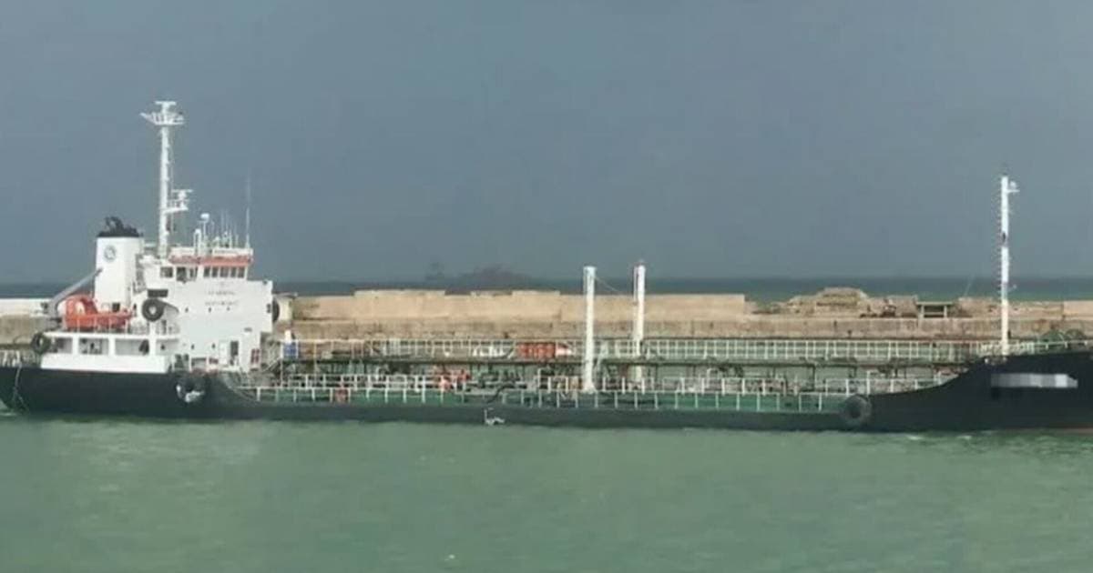 Featured image for: Iran seizes tanker with six million liters of diesel fuel in Gulf of Oman Iran seizes tanker with six million liters of diesel fuel in Gulf of Oman